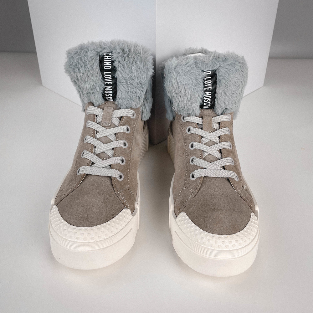 Кроссовки с мехом Бежевый Кроссовки Обувь Женщинам