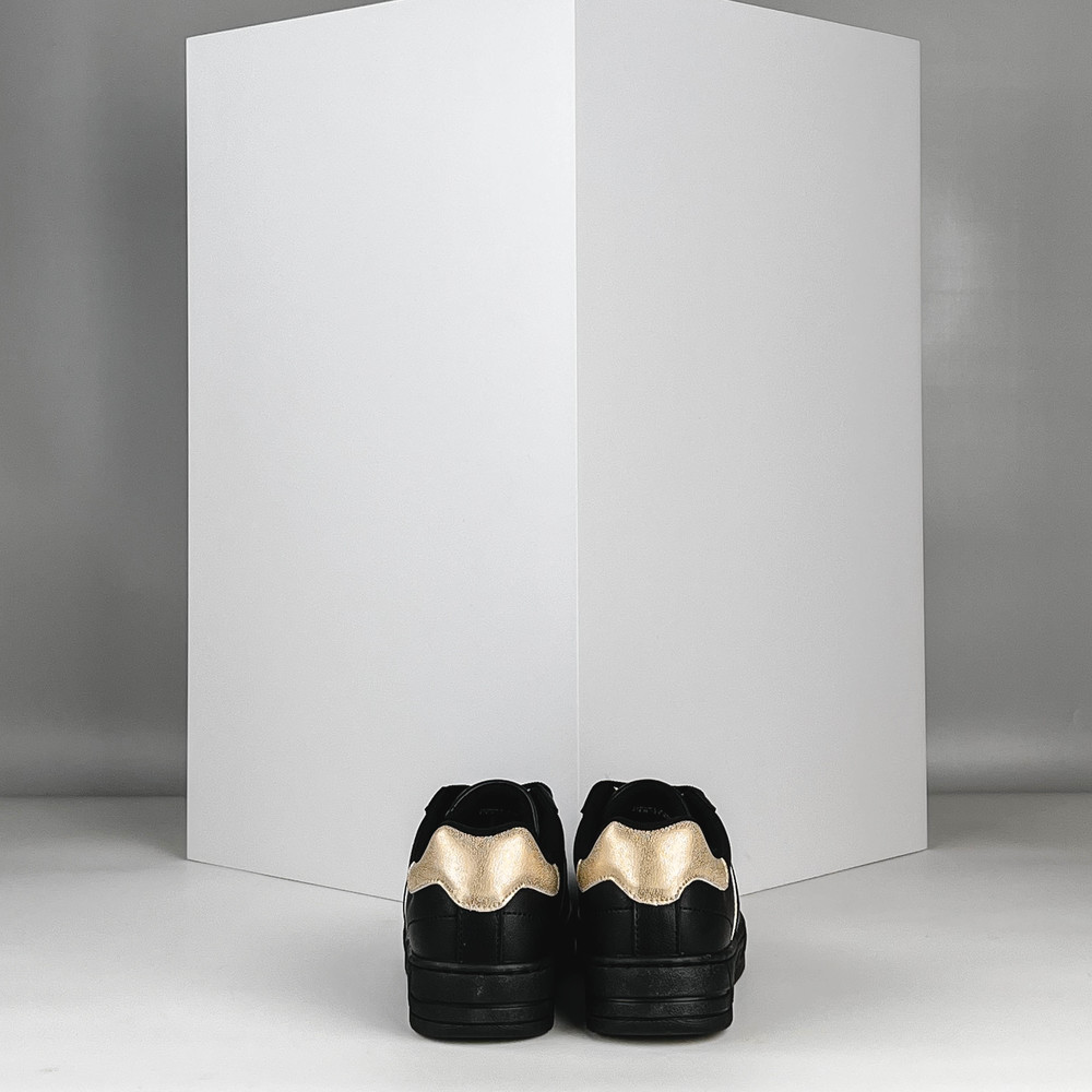 Кроссовки Черный Кроссовки Обувь Женщинам