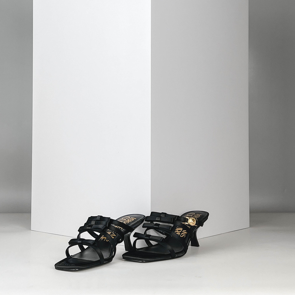 Босоножки Черный Босоножки Обувь Женщинам